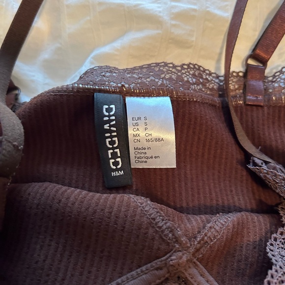 Brown Ribbed Lace-Trimmed Dress from H&M - Picture 6 of 7